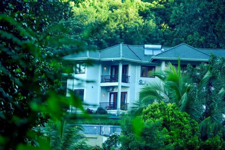 The Grand Hills Bed & Breakfast Kandy Eksteriør bilde